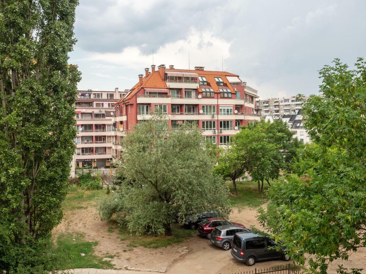 St. Seraphim'S Apartment Sofia Exterior photo